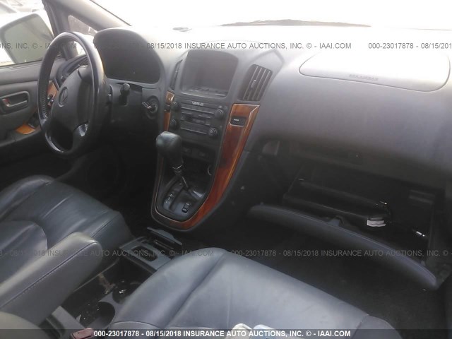 JT6HF10U2X0049356 - 1999 LEXUS RX 300 SILVER photo 5