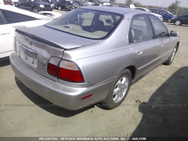 1HGCE6678TA022527 - 1996 HONDA ACCORD EX/EX-R BEIGE photo 4