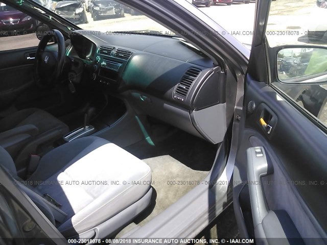 2HGES16544H501713 - 2004 HONDA CIVIC LX GRAY photo 5