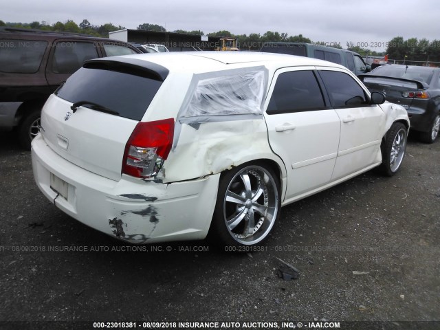 2D4FV47T76H314531 - 2006 DODGE MAGNUM SE WHITE photo 4