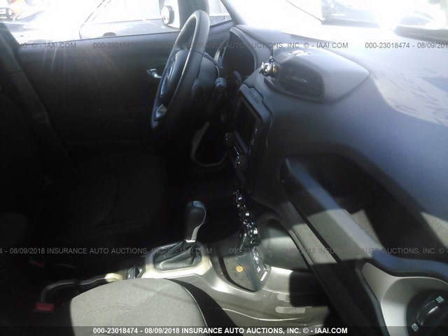 ZACCJBAB5HPE42929 - 2017 JEEP RENEGADE SPORT 黑色 照片 5