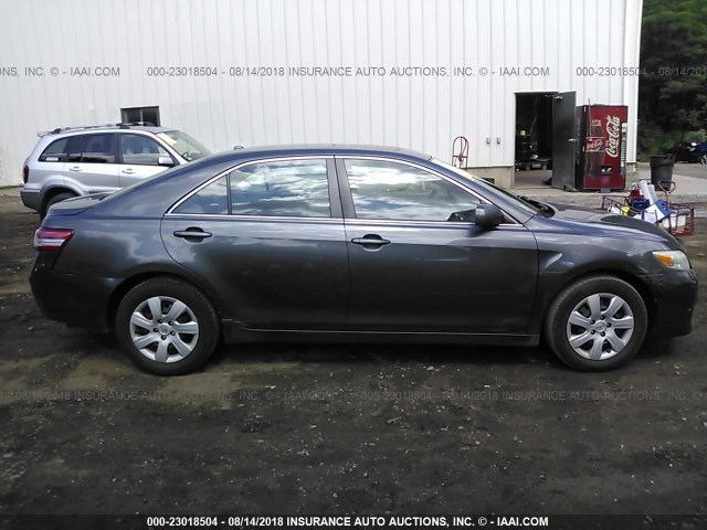 4T4BF3EK4AR065769 - 2010 TOYOTA CAMRY SE/LE/XLE ნაცრისფერი ფოტო 6