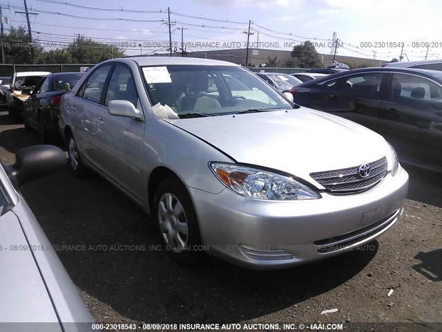 4T1BE32K83U650102 - 2003 TOYOTA CAMRY LE/XLE/SE Gümüş foto 1