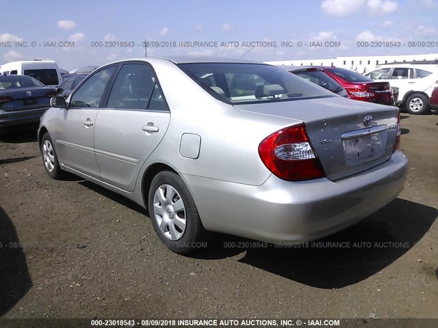 4T1BE32K83U650102 - 2003 TOYOTA CAMRY LE/XLE/SE Gümüş foto 3