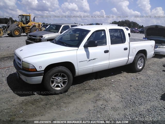 1B7HL2AXX1S325083 - 2001 DODGE DAKOTA QUAD WHITE photo 2