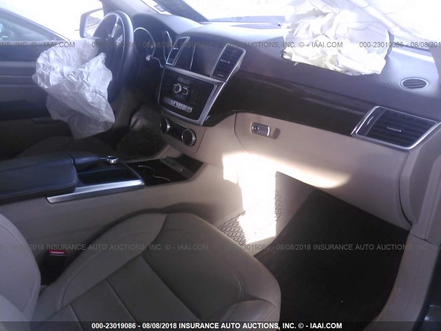 4JGDA5HB6FA532594 - 2015 MERCEDES-BENZ ML 350 4MATIC BROWN photo 5