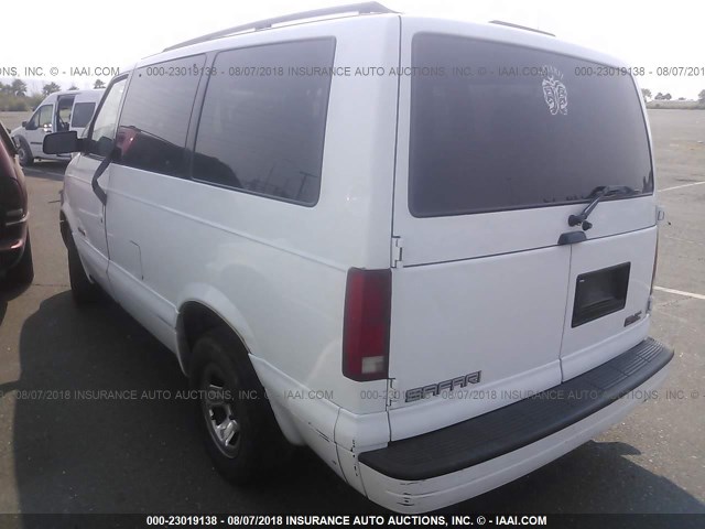 1GKDM19W81B520217 - 2001 GMC SAFARI XT WHITE photo 3