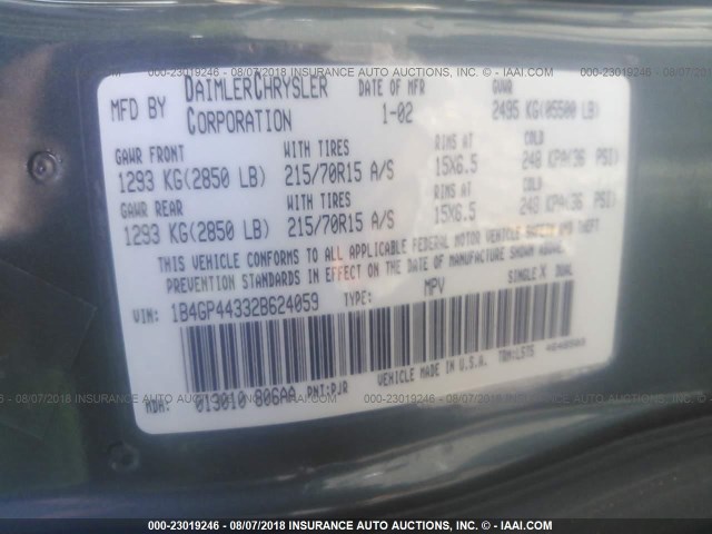 1B4GP44332B624059 - 2002 DODGE GRAND CARAVAN SPORT GRAY photo 9