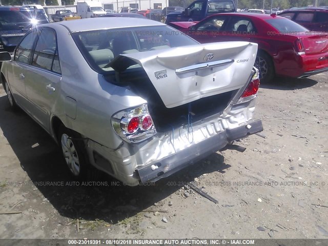 4T1BE32KX5U537898 - 2005 TOYOTA CAMRY LE/XLE/SE Gümüş foto 6