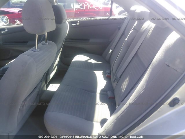 4T1BE32KX5U537898 - 2005 TOYOTA CAMRY LE/XLE/SE Gümüş foto 8