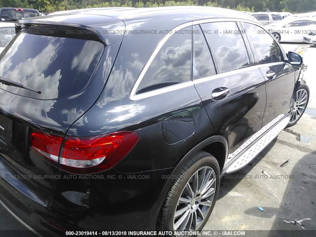 WDC0G4JBXGF110266 - 2016 MERCEDES-BENZ GLC 300 BLACK photo 4