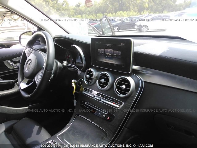 WDC0G4JBXGF110266 - 2016 MERCEDES-BENZ GLC 300 BLACK photo 5