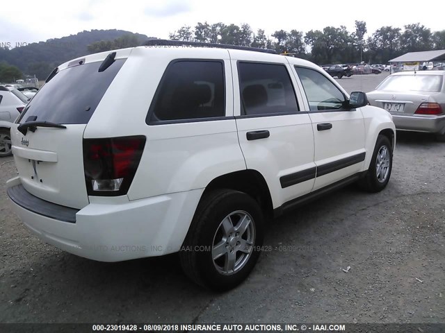 1J8GR48K16C326441 - 2006 JEEP GRAND CHEROKEE LAREDO/COLUMBIA/FREEDOM WHITE photo 4