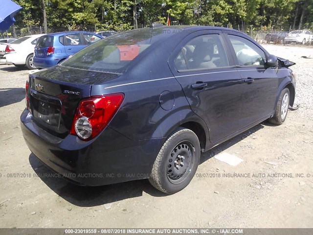 1G1JA5SH9F4219406 - 2015 CHEVROLET SONIC LS 蓝色 照片 4