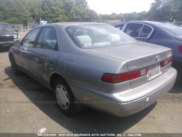 4T1BG22K1XU591064 - 1999 TOYOTA CAMRY CE/LE/XLE GOLD photo 3