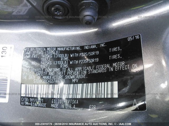 5TDXK3DC4GS744769 - 2016 TOYOTA SIENNA SE GRAY photo 9