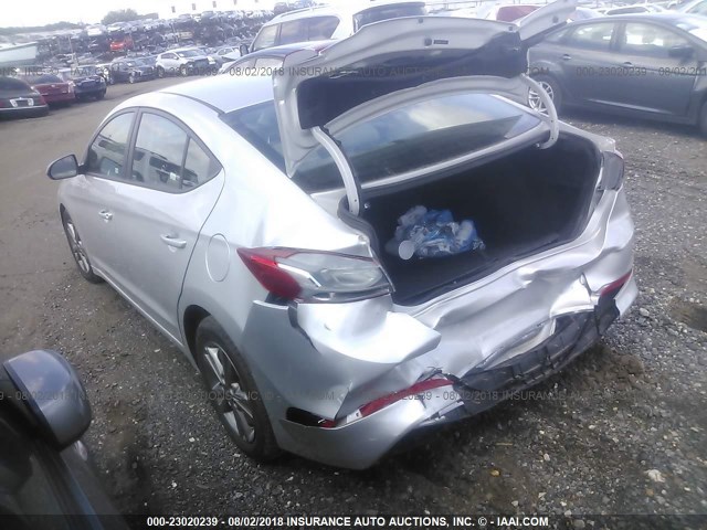 5NPD84LF3JH300167 - 2018 HYUNDAI ELANTRA SEL/VALUE/LIMITED SILVER photo 3