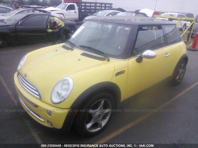 WMWRC33556TK64360 - 2006 MINI COOPER YELLOW photo 2