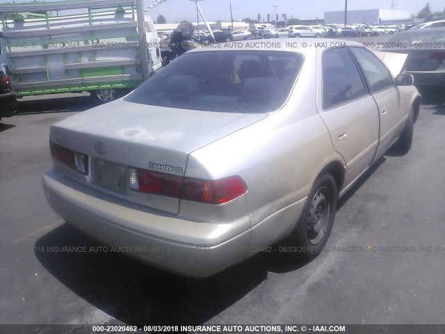 4T1BG22K3YU932675 - 2000 TOYOTA CAMRY CE/LE/XLE 香槟色 照片 4