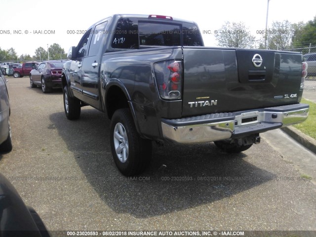 1N6BA0EC4BN322605 - 2011 NISSAN TITAN S/SV/SL/PRO-4X GRAY photo 3