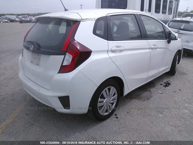 3HGGK5H50FM785309 - 2015 HONDA FIT LX WHITE photo 4