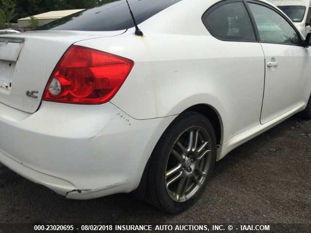 JTKDE167750027578 - 2005 TOYOTA SCION TC 白色 照片 6