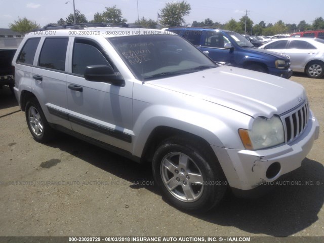 1J4GS48K65C569554 - 2005 JEEP GRAND CHEROKEE LAREDO/COLUMBIA/FREEDOM 银色 照片 1
