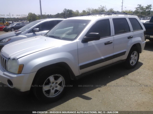 1J4GS48K65C569554 - 2005 JEEP GRAND CHEROKEE LAREDO/COLUMBIA/FREEDOM 银色 照片 2