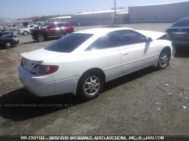 2T1CE22P72C002342 - 2002 TOYOTA CAMRY SOLARA SE WHITE photo 4