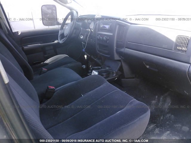 3D7KU28C44G205965 - 2004 DODGE RAM 2500 ST/SLT 栗色 照片 5