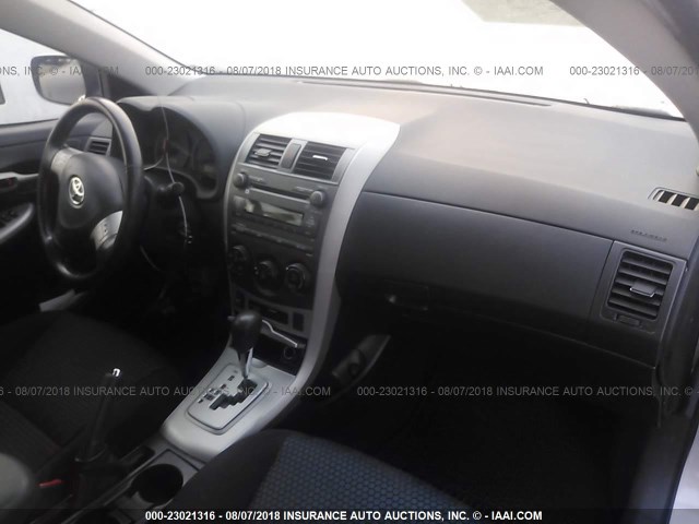 1NXBE40E99Z050961 - 2009 TOYOTA COROLLA XRS SILVER photo 5