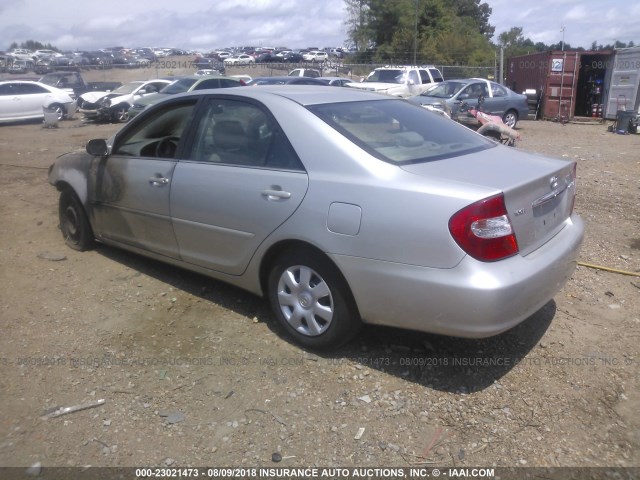 4T1BE32K14U292262 - 2004 TOYOTA CAMRY LE/XLE/SE 银色 照片 3