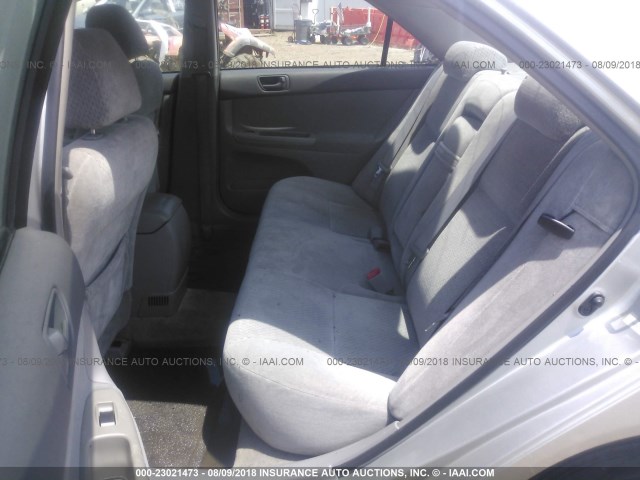 4T1BE32K14U292262 - 2004 TOYOTA CAMRY LE/XLE/SE 银色 照片 8