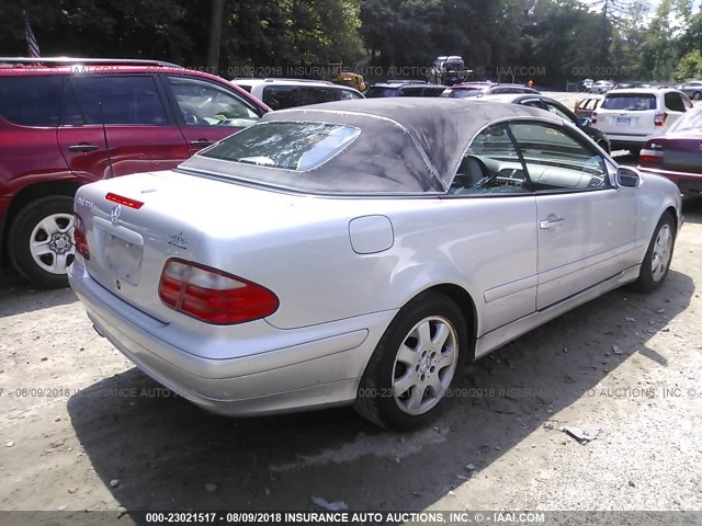 WDBLK65G52T113569 - 2002 MERCEDES-BENZ CLK 320 SILVER photo 4