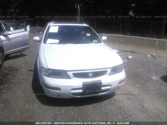 JN1CA21D2TT168123 - 1996 NISSAN MAXIMA GLE/GXE/SE WHITE photo 6