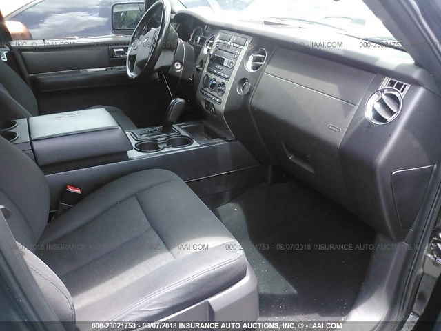 1FMFU15598LA44576 - 2008 FORD EXPEDITION XLT BLACK photo 5