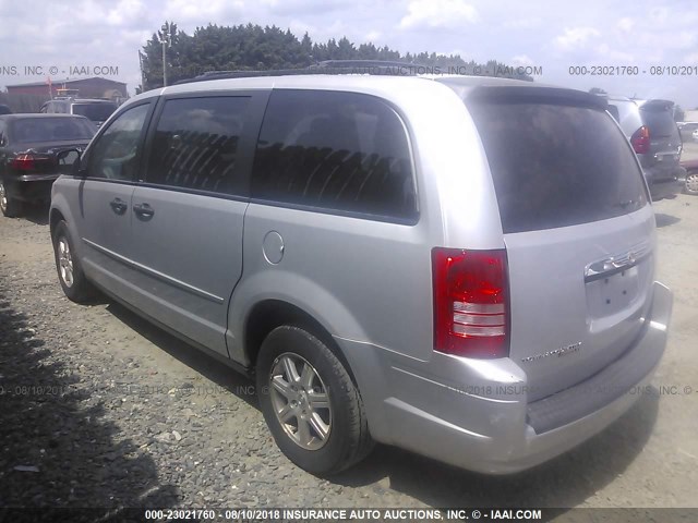 2A8HR44H38R123916 - 2008 CHRYSLER TOWN & COUNTRY LX SILVER photo 3