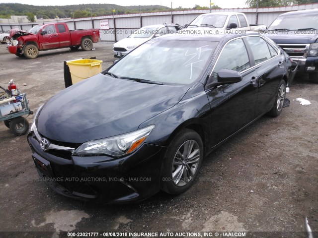 4T1BF1FKXGU610962 - 2016 TOYOTA CAMRY LE/XLE/SE/XSE 蓝色 照片 2