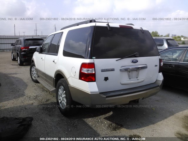 1FMJU1H50BEF38780 - 2011 FORD EXPEDITION XLT/KING RANCH WHITE photo 3