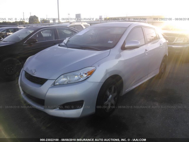 2T1KU4EE2BC558496 - 2011 TOYOTA COROLLA MATRIX  GRAY photo 2
