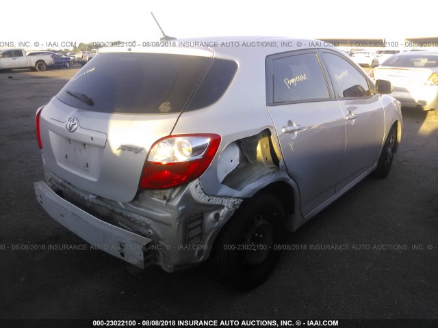 2T1KU4EE2BC558496 - 2011 TOYOTA COROLLA MATRIX  GRAY photo 4