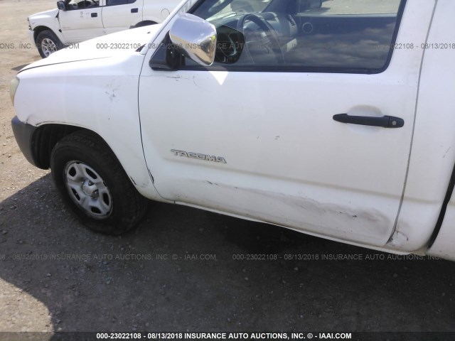 5TENX22N05Z116361 - 2005 TOYOTA TACOMA WHITE photo 6