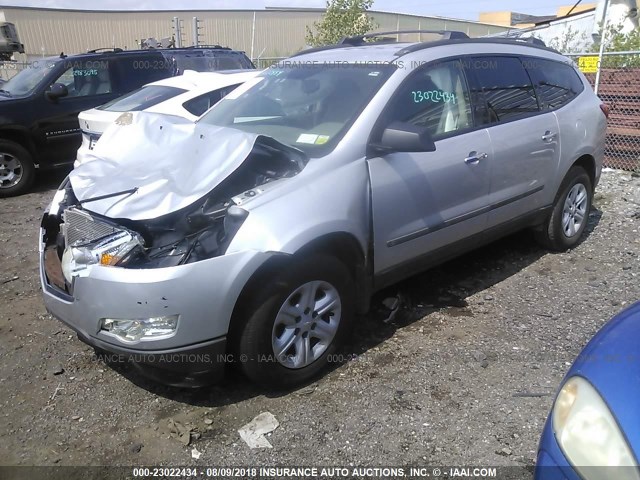 1GNER13D49S155045 - 2009 CHEVROLET TRAVERSE LS SILVER photo 2