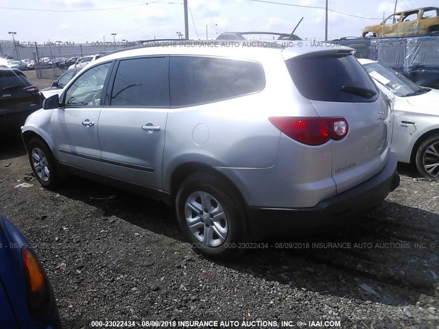 1GNER13D49S155045 - 2009 CHEVROLET TRAVERSE LS SILVER photo 3