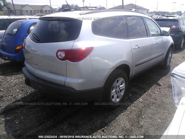 1GNER13D49S155045 - 2009 CHEVROLET TRAVERSE LS SILVER photo 4