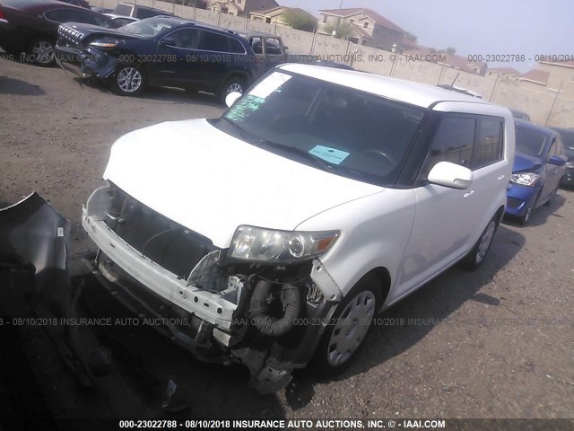 JTLZE4FE5CJ019682 - 2012 TOYOTA SCION XB WHITE photo 2