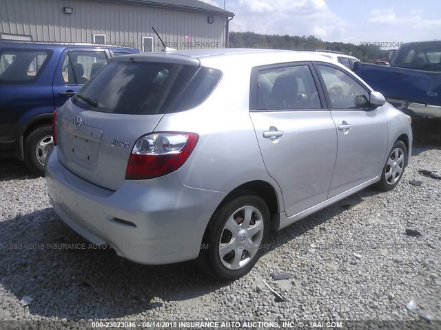 2T1KU40E19C053776 - 2009 TOYOTA COROLLA MATRIX  SILVER photo 4