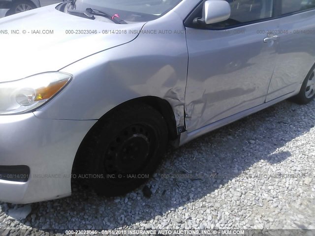 2T1KU40E19C053776 - 2009 TOYOTA COROLLA MATRIX  SILVER photo 6
