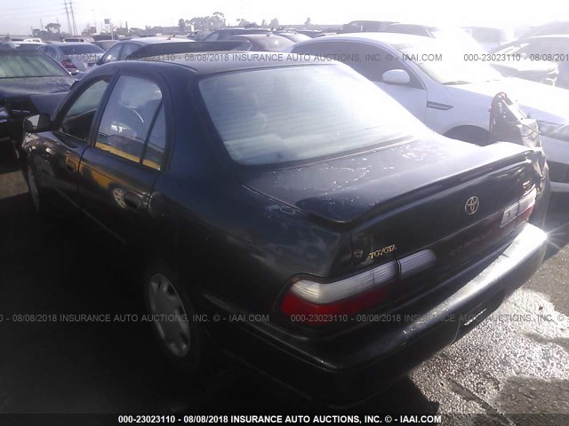 1NXBB02E9VZ653773 - 1997 TOYOTA COROLLA DX GREEN photo 3