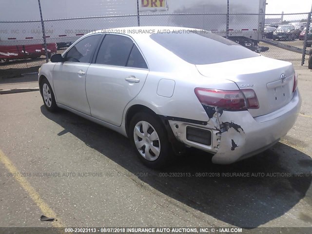 4T4BE46K98R041694 - 2008 TOYOTA CAMRY CE/LE/XLE/SE SILVER photo 3